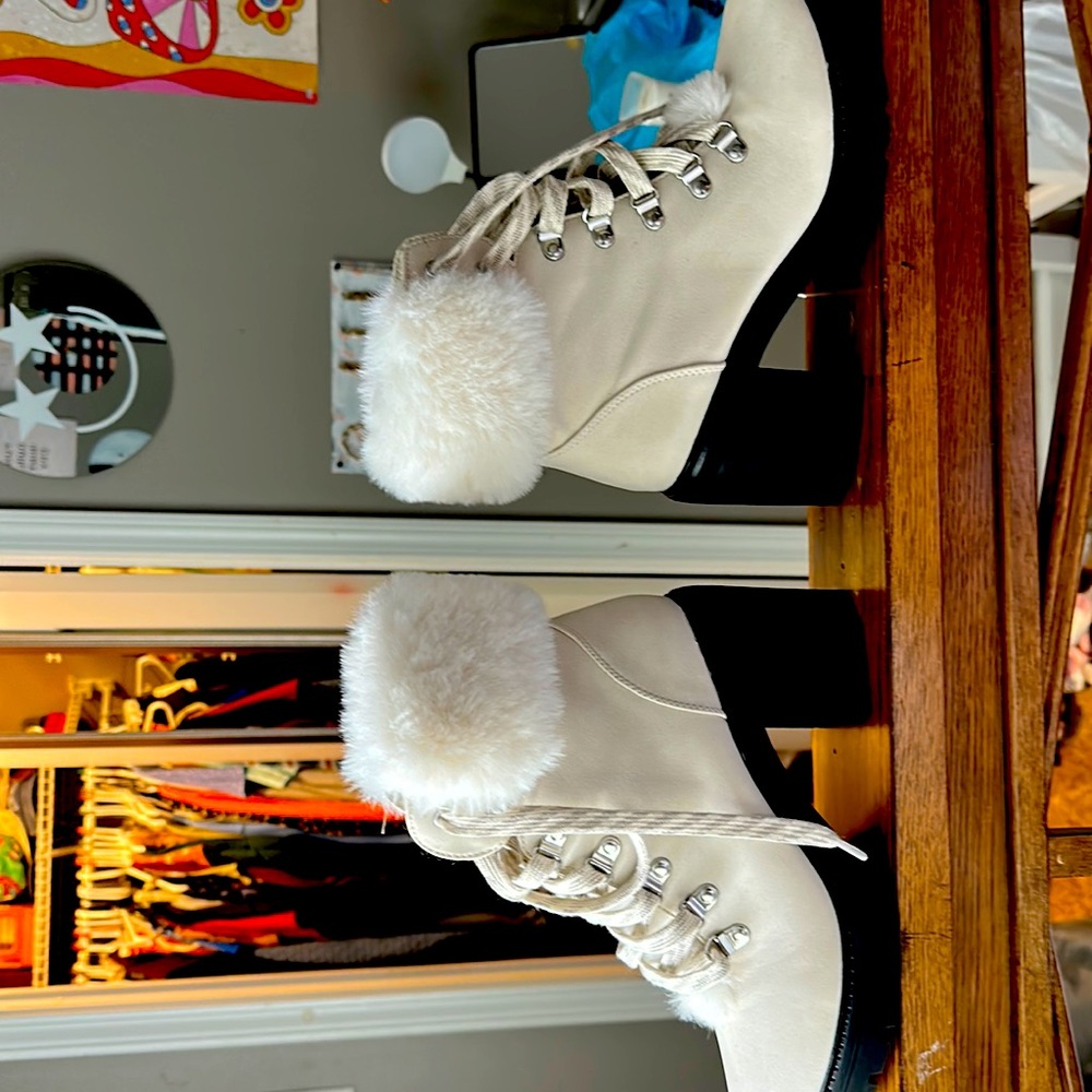 SUPER COMFORTABLE DRESS BOOTS